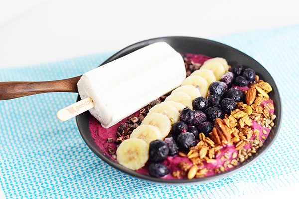 smoothie bowl with a twist