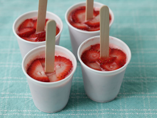Cool Down: Strawberry Frozen Yogurt Pops